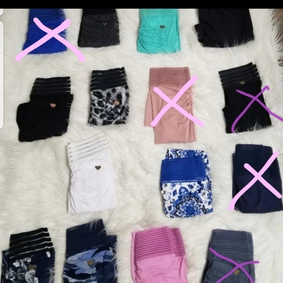 Cute booty lounge xs sold out - Picture 2 of 2